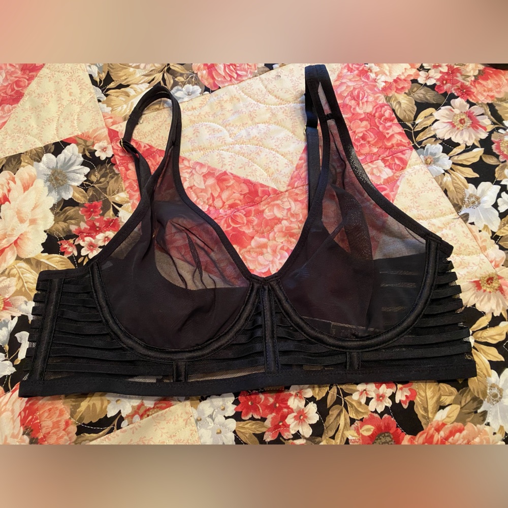 Victoria’s Secret bra
